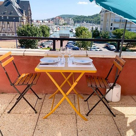 Duplex 2 Pieces Port Cabourg - 2 A 4 Personnes - Terrasse - Vue Port - Exclusif Book Ing Apartment Див-сюр-Мер Екстериор снимка