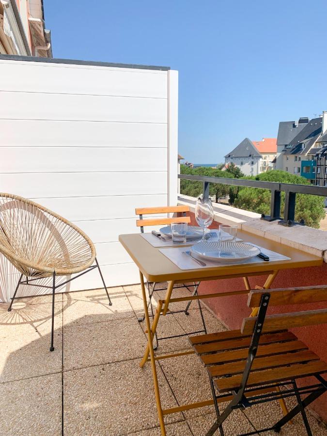 Duplex 2 Pieces Port Cabourg - 2 A 4 Personnes - Terrasse - Vue Port - Exclusif Book Ing Apartment Див-сюр-Мер Екстериор снимка